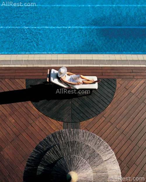 Amathus Beach Hotel 26